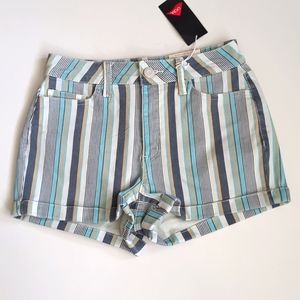 SO Junior's High Rise Curvy Shortie Shorts